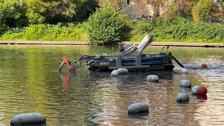 Teilentschlammung des Obersees